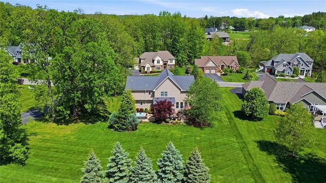 6779 Colyer Crossing, Victor, NY 14564