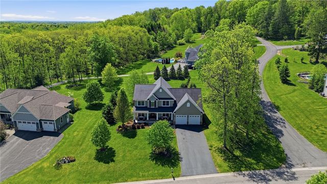 6779 Colyer Crossing, Victor, NY 14564
