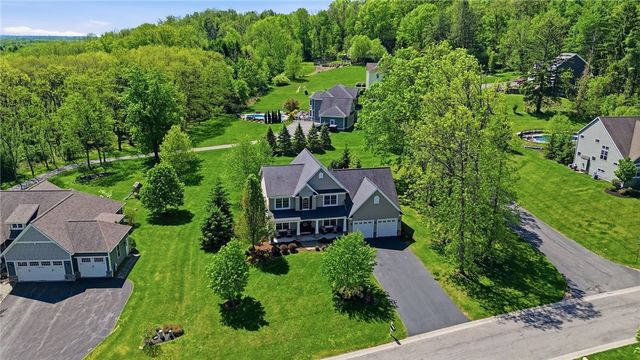 6779 Colyer Crossing, Victor, NY 14564
