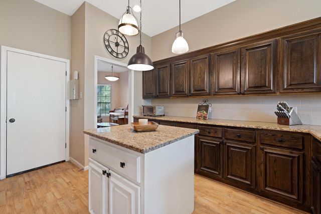 7303 Bluntleaf CV, Austin, TX 78750