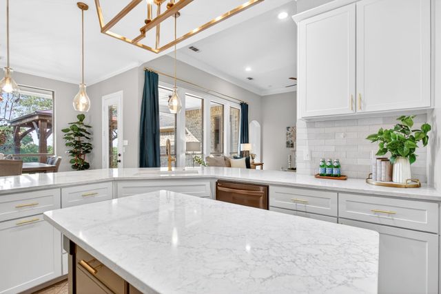 128 Canyon Ridge Trail, Aledo, TX 76008