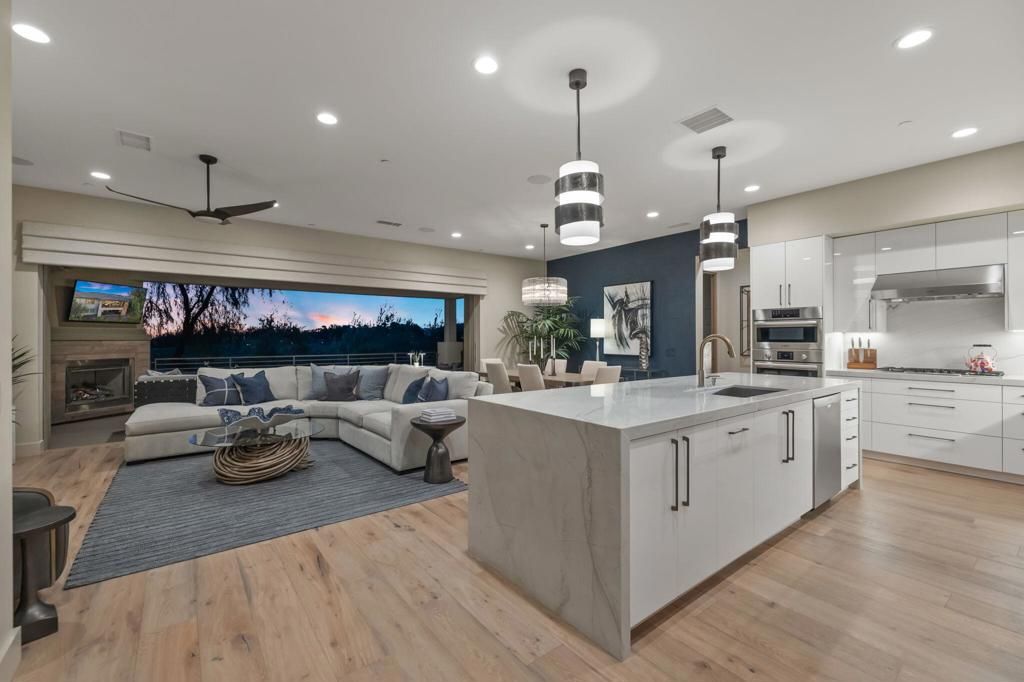 703 Retreat Circle, Palm Desert, CA 92260