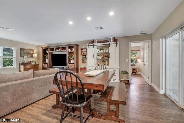 6101 Lancewood WAY, Naples, FL 34116