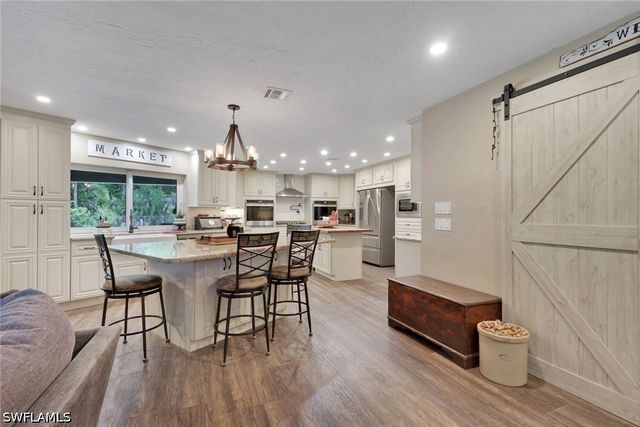 6101 Lancewood WAY, Naples, FL 34116