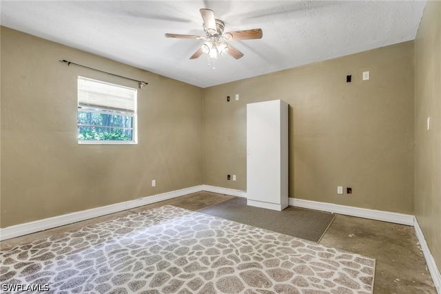 6101 Lancewood WAY, Naples, FL 34116