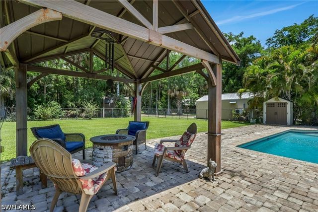 6101 Lancewood WAY, Naples, FL 34116