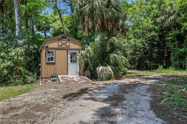 6101 Lancewood WAY, Naples, FL 34116
