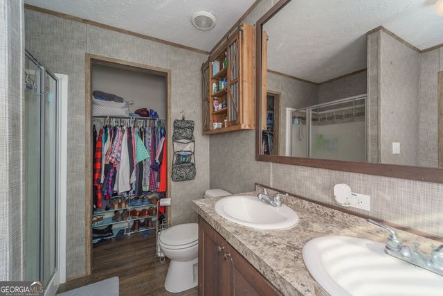 877 Leland Smith Road, Homerville, GA 31634