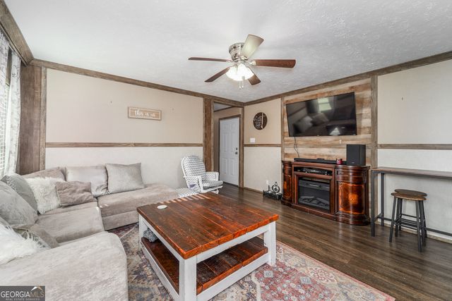 877 Leland Smith Road, Homerville, GA 31634