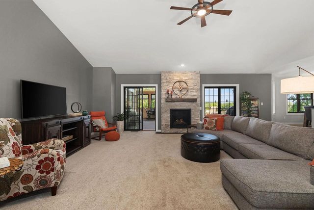 1828 Lake View Terrace, Stoughton, WI 53589