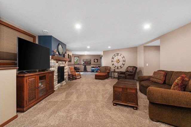 1828 Lake View Terrace, Stoughton, WI 53589