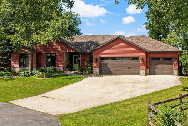 1828 Lake View Terrace, Stoughton, WI 53589