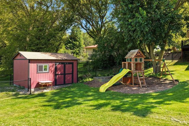 1828 Lake View Terrace, Stoughton, WI 53589