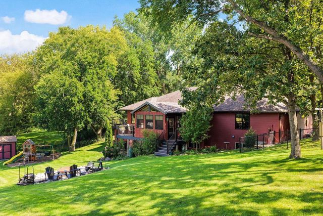 1828 Lake View Terrace, Stoughton, WI 53589