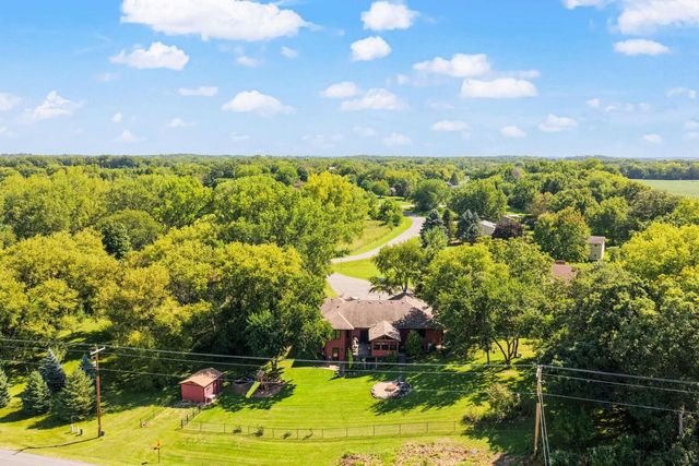1828 Lake View Terrace, Stoughton, WI 53589