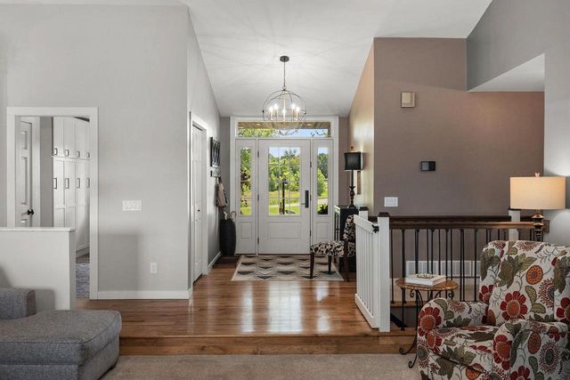 1828 Lake View Terrace, Stoughton, WI 53589