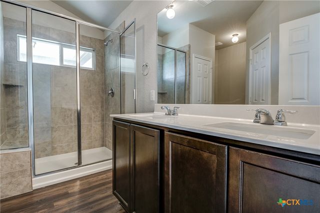 1041 Lauren Street, New Braunfels, TX 78130