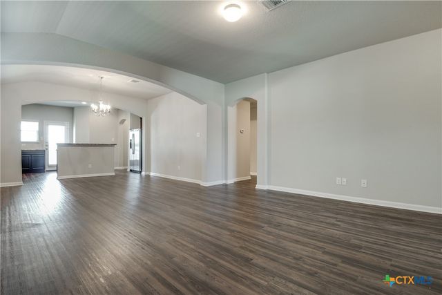 1041 Lauren Street, New Braunfels, TX 78130