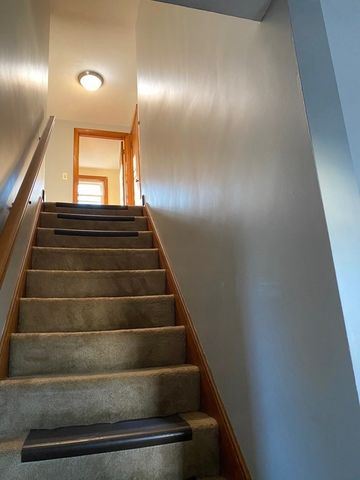 16 Oakdale St, Brockton, MA 02301