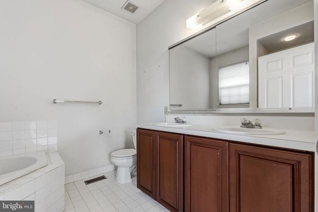 7601 JUNIPER LN, Palmyra, NJ 08065