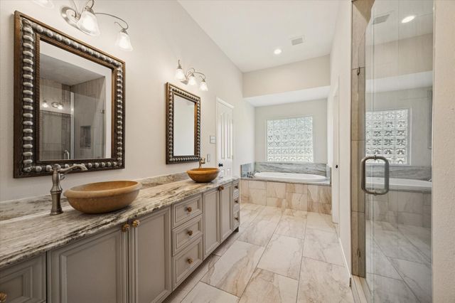 501 Pine Bluff Drive, Friendswood, TX 77546