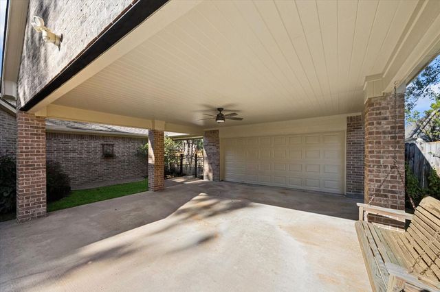 501 Pine Bluff Drive, Friendswood, TX 77546