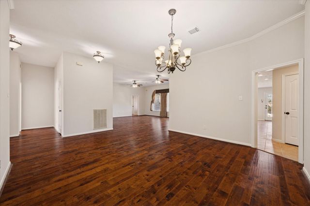 501 Pine Bluff Drive, Friendswood, TX 77546