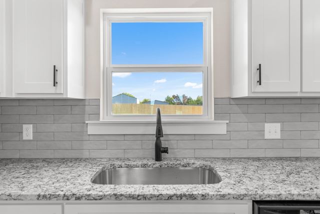 26 High Point, Greenbrier, AR 72058