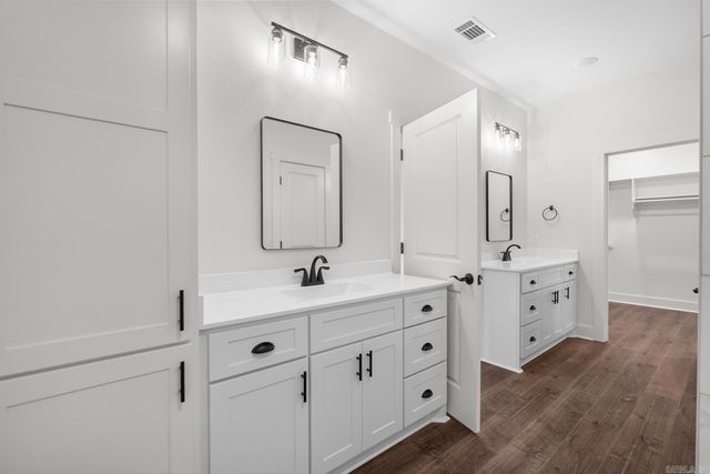 26 High Point, Greenbrier, AR 72058