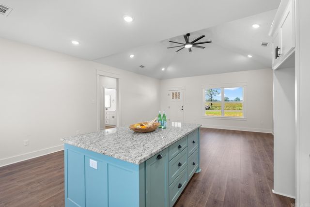 26 High Point, Greenbrier, AR 72058