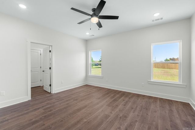 26 High Point, Greenbrier, AR 72058