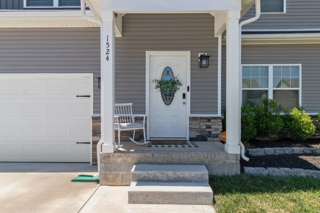 1524 Kingbird Dr, Clarksville, TN 37040