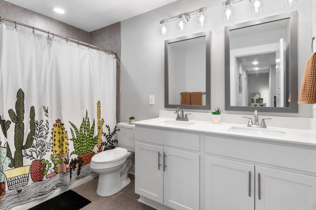 1524 Kingbird Dr, Clarksville, TN 37040