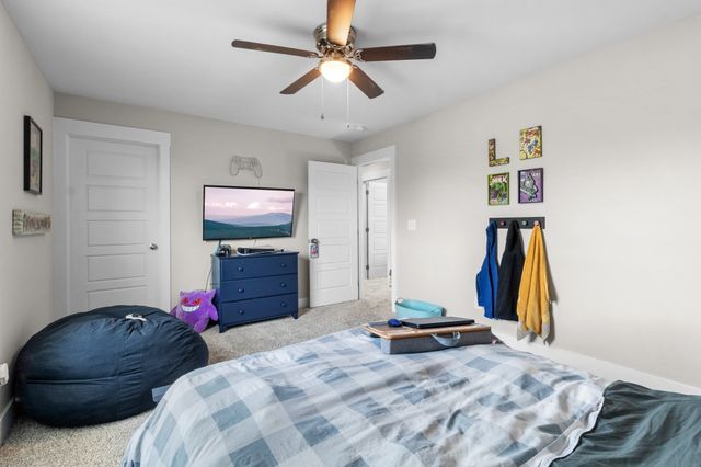 1524 Kingbird Dr, Clarksville, TN 37040