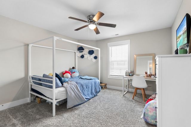 1524 Kingbird Dr, Clarksville, TN 37040