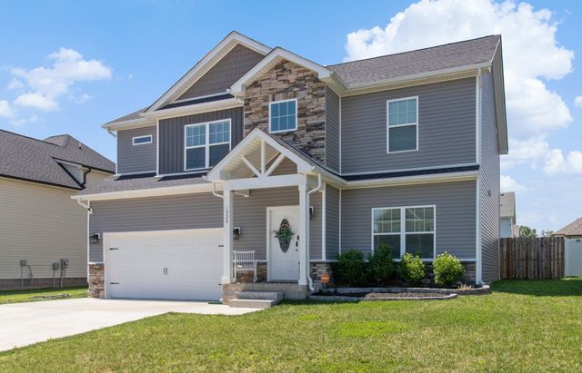 1524 Kingbird Dr, Clarksville, TN 37040