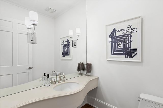 344 Great Plains Road, Southampton, NY 11968