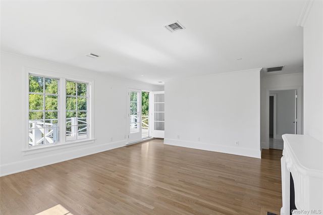 344 Great Plains Road, Southampton, NY 11968