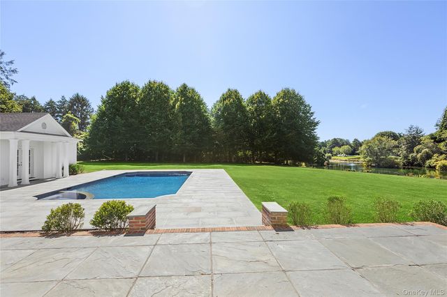 344 Great Plains Road, Southampton, NY 11968