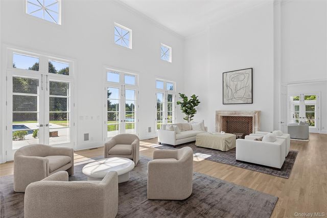 344 Great Plains Road, Southampton, NY 11968