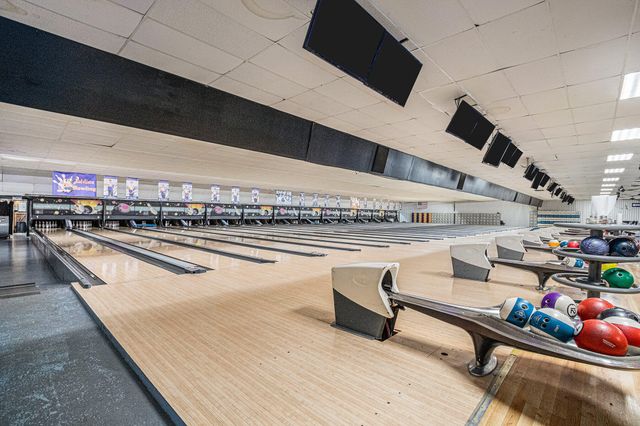 2732 S 11th Street Street, Niles, MI 49120