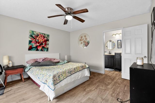 2795 Wood Hollow Drive, League City, TX 77573