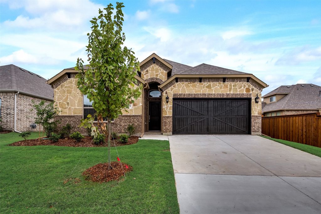 1523 Charismatic Court, Rockwall, TX 75032