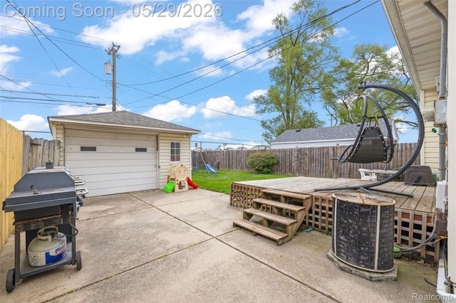 1712 Rose Avenue, Lincoln Park, MI 48146
