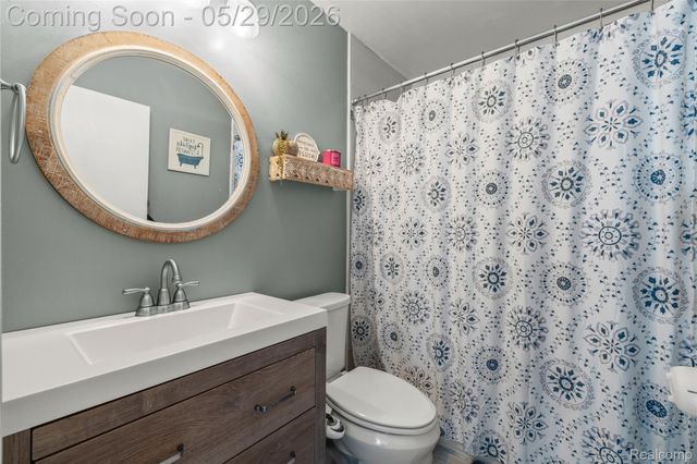 1712 Rose Avenue, Lincoln Park, MI 48146