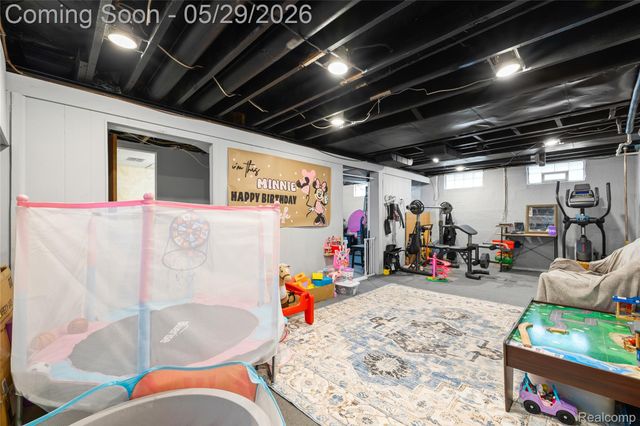 1712 Rose Avenue, Lincoln Park, MI 48146