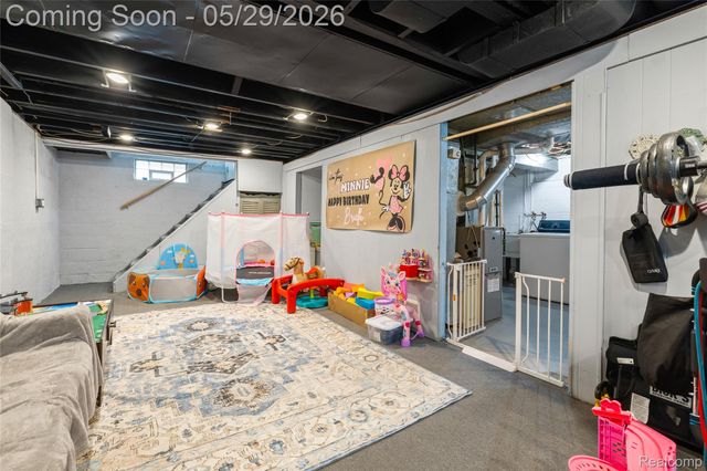 1712 Rose Avenue, Lincoln Park, MI 48146