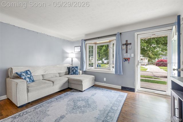 1712 Rose Avenue, Lincoln Park, MI 48146
