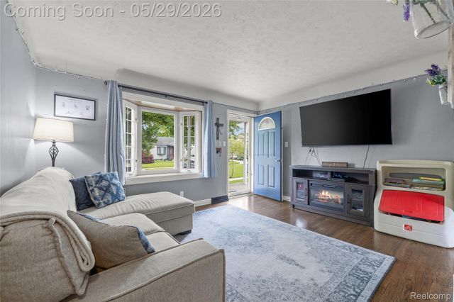 1712 Rose Avenue, Lincoln Park, MI 48146
