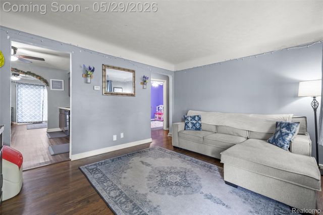 1712 Rose Avenue, Lincoln Park, MI 48146